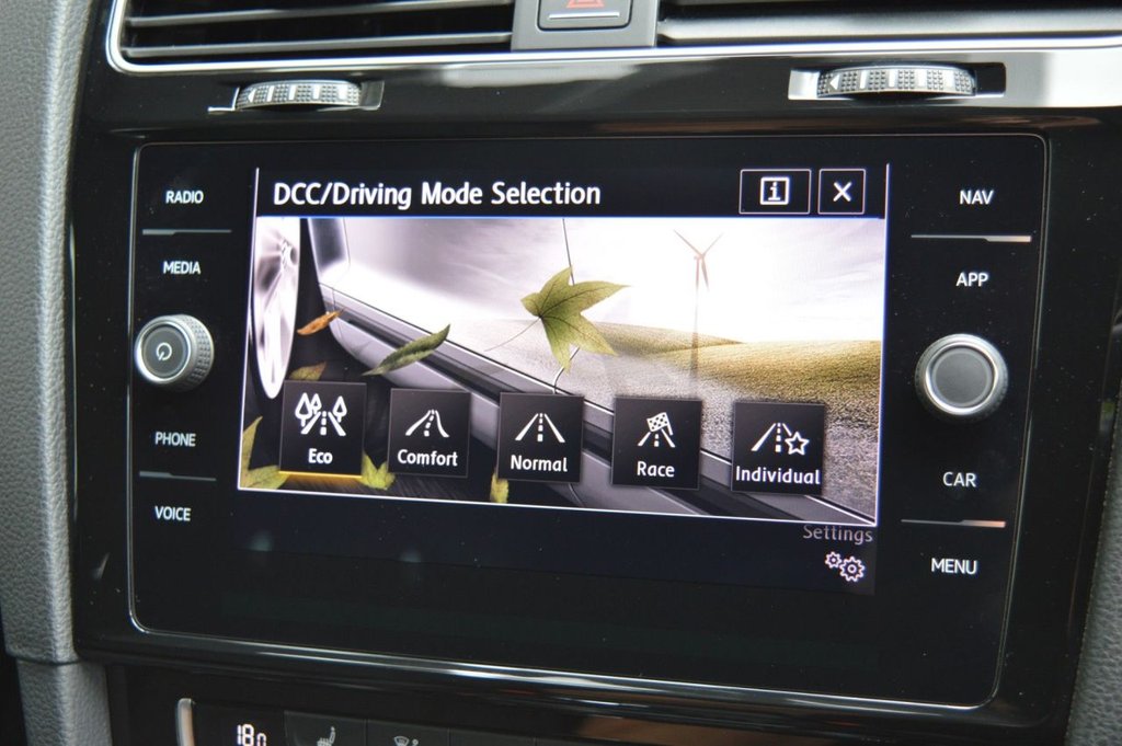 Used Volkswagen Golf 2018 for sale - 76660191: Photo 25