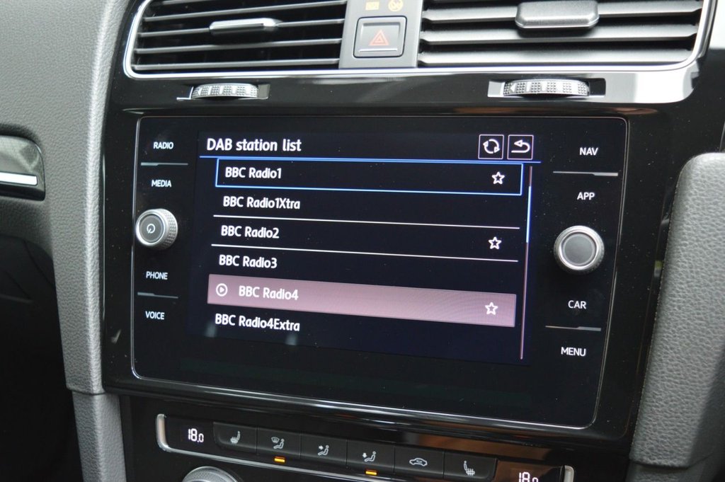 Used Volkswagen Golf 2018 for sale - 76660191: Photo 28