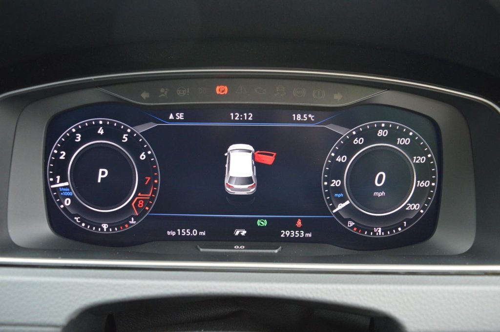 Used Volkswagen Golf 2018 for sale - 76660191: Photo 32