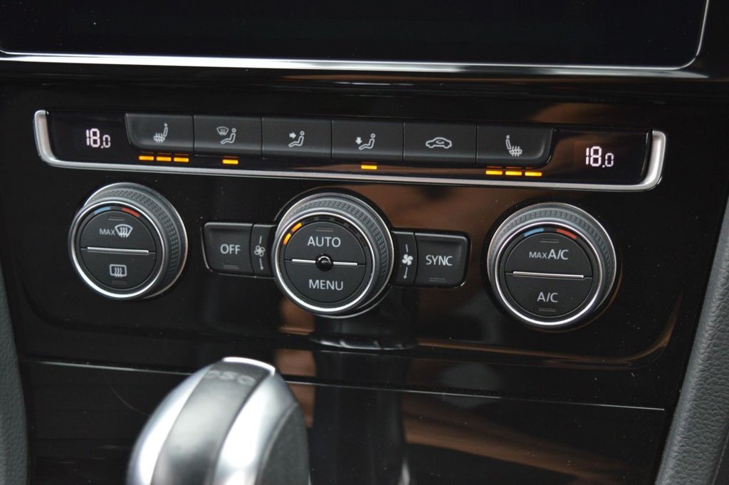 Used Volkswagen Golf 2018 for sale - 76660191: Photo 33