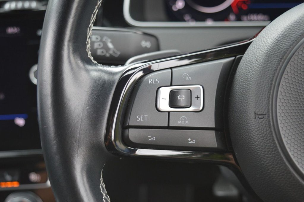 Used Volkswagen Golf 2018 for sale - 76660191: Photo 35