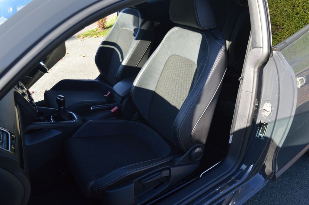 Used Volkswagen Scirocco 2015 for sale - 76660195: Photo 16