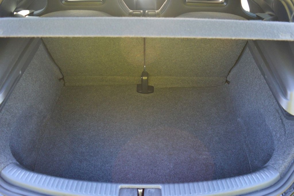 Used Volkswagen Scirocco 2015 for sale - 76660195: Photo 18