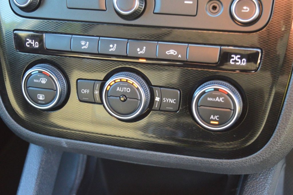 Used Volkswagen Scirocco 2015 for sale - 76660195: Photo 34