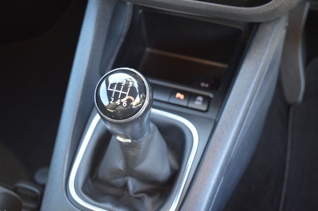 Used Volkswagen Scirocco 2015 for sale - 76660195: Photo 35