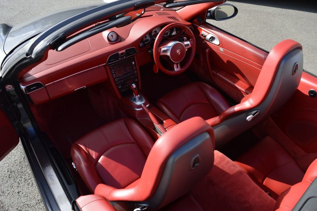 Used Porsche 911 2009 for sale - 77890953: Photo 16