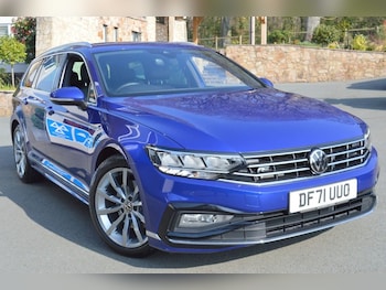 Used Volkswagen Passat 2022 for sale - 77990787: Photo