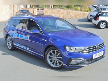 Used Volkswagen Passat 2022 for sale - 77990787: Photo
