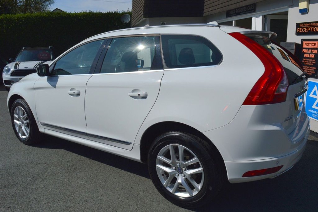 Used Volvo XC60 2016 for sale - 78153569: Photo 2