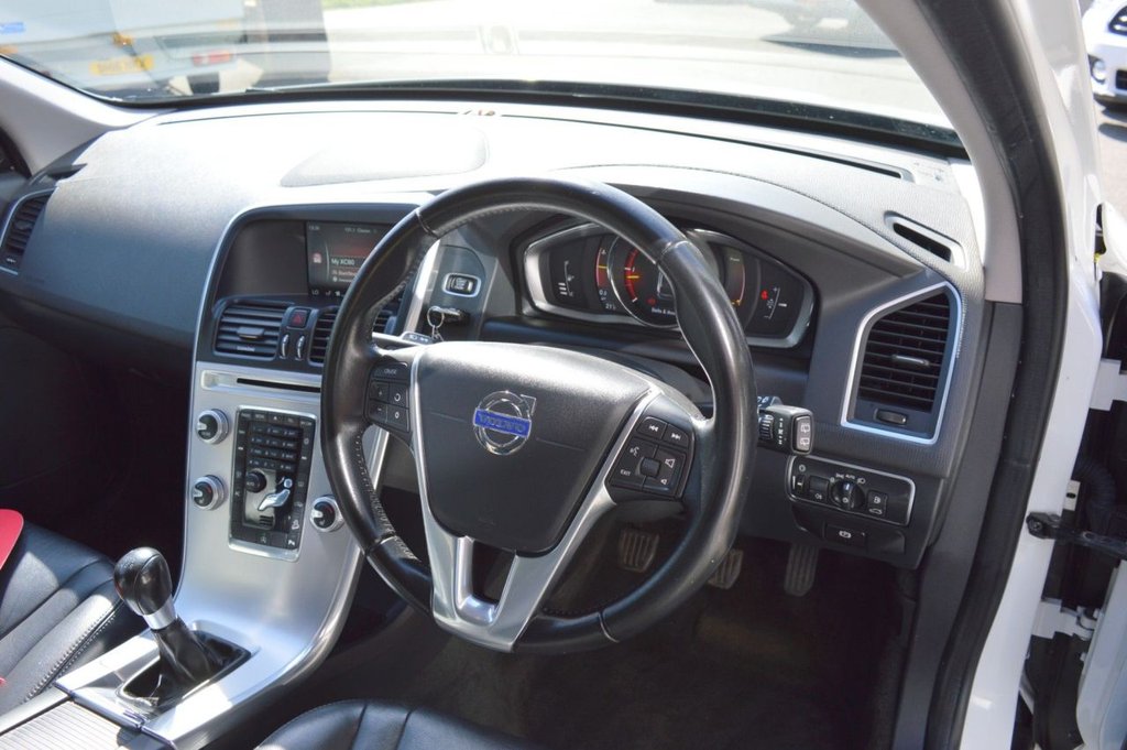 Used Volvo XC60 2016 for sale - 78153569: Photo 3