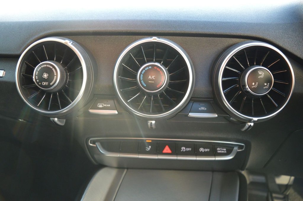 Used Audi TT 2015 for sale - 76934494: Photo 24