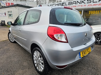 Used Renault Clio 2011 for sale - 77355223: Photo