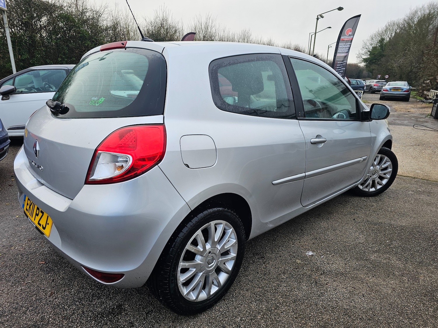 Used Renault Clio 2011 for sale - 77355223: Photo 6