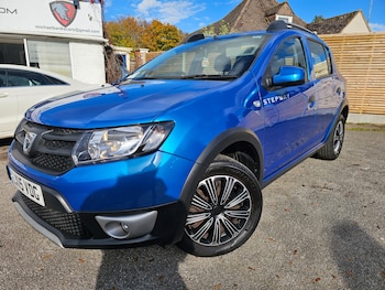 Used Dacia Sandero Stepway 2015 for sale - 76386896: Photo