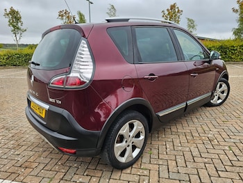 Used Renault Scenic Xmod 2013 for sale - 76386892: Photo