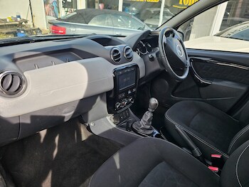 Used Dacia Duster 2016 for sale - 78242239: Photo