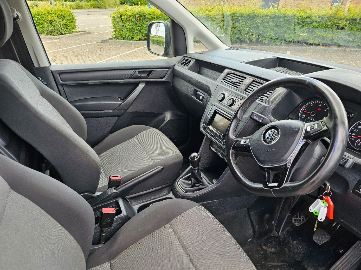 Used Volkswagen Caddy 2018 for sale - 76386809: Photo 3