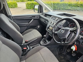 Used Volkswagen Caddy 2018 for sale - 76386809: Photo