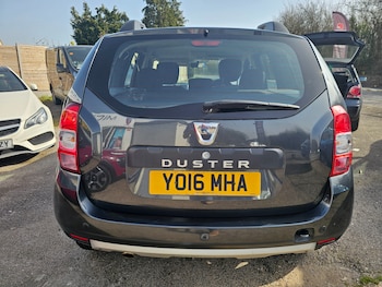 Used Dacia Duster 2016 for sale - 77692014: Photo