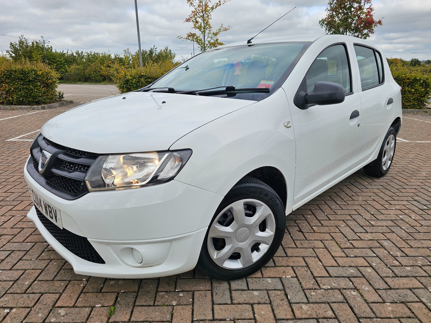 Used Dacia Sandero 2014 for sale - 76386897: Photo 1