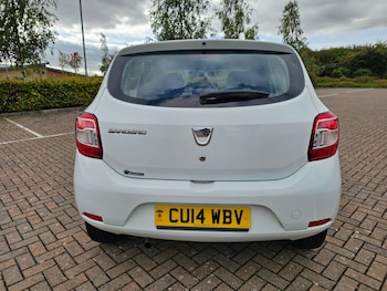 Used Dacia Sandero 2014 for sale - 76386897: Photo