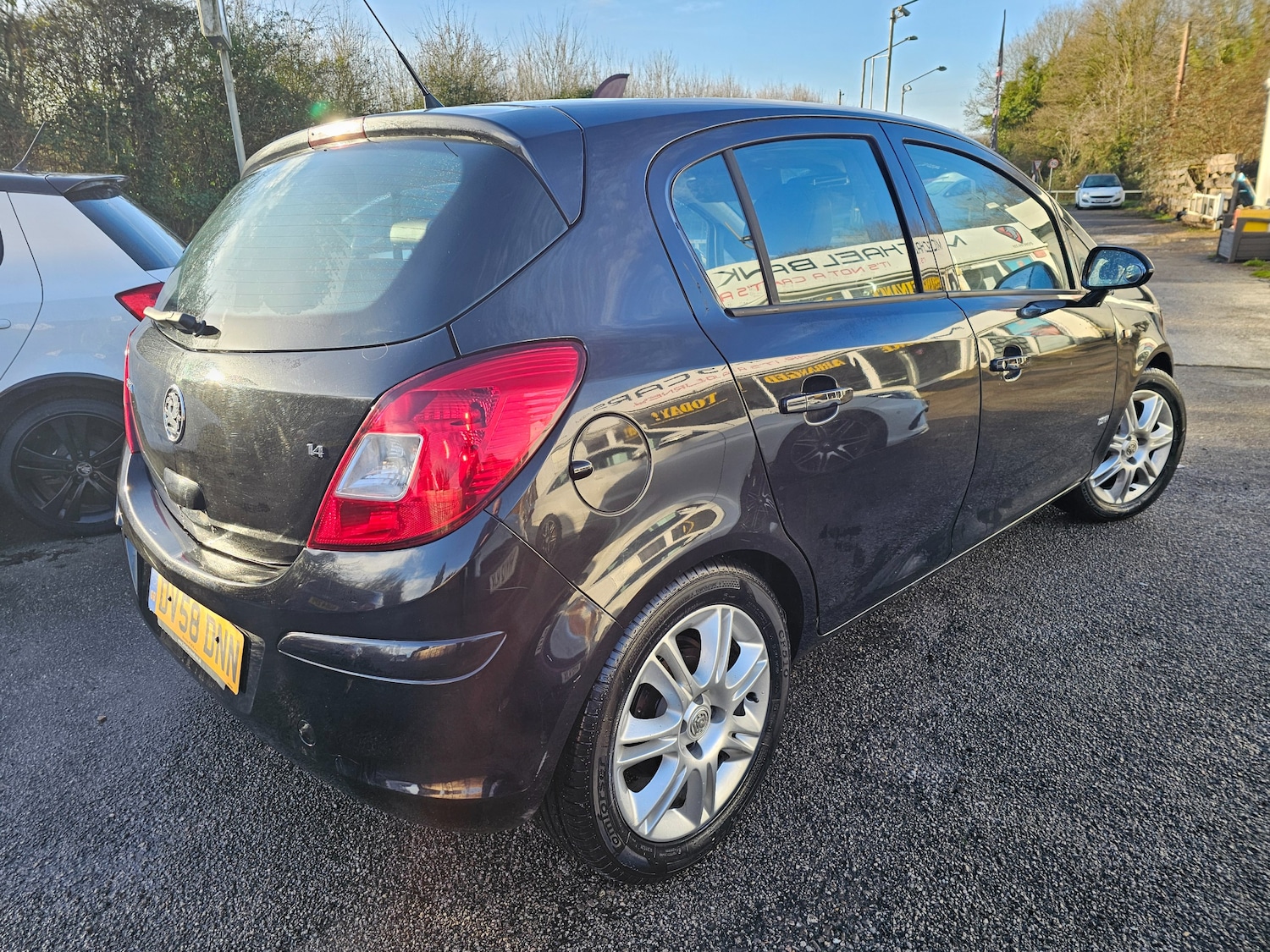 Used Vauxhall Corsa 2008 for sale - 77125222: Photo 2