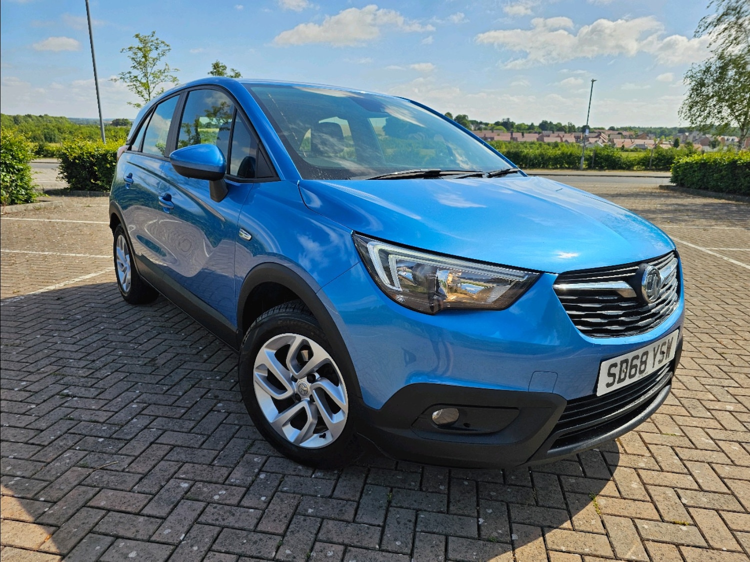 Used Vauxhall Crossland X 2018 for sale - 76386868: Photo 2