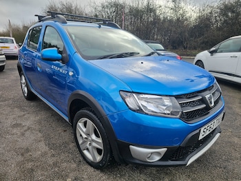Used Dacia Sandero Stepway 2013 for sale - 77368818: Photo