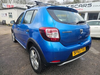 Used Dacia Sandero Stepway 2013 for sale - 77368818: Photo