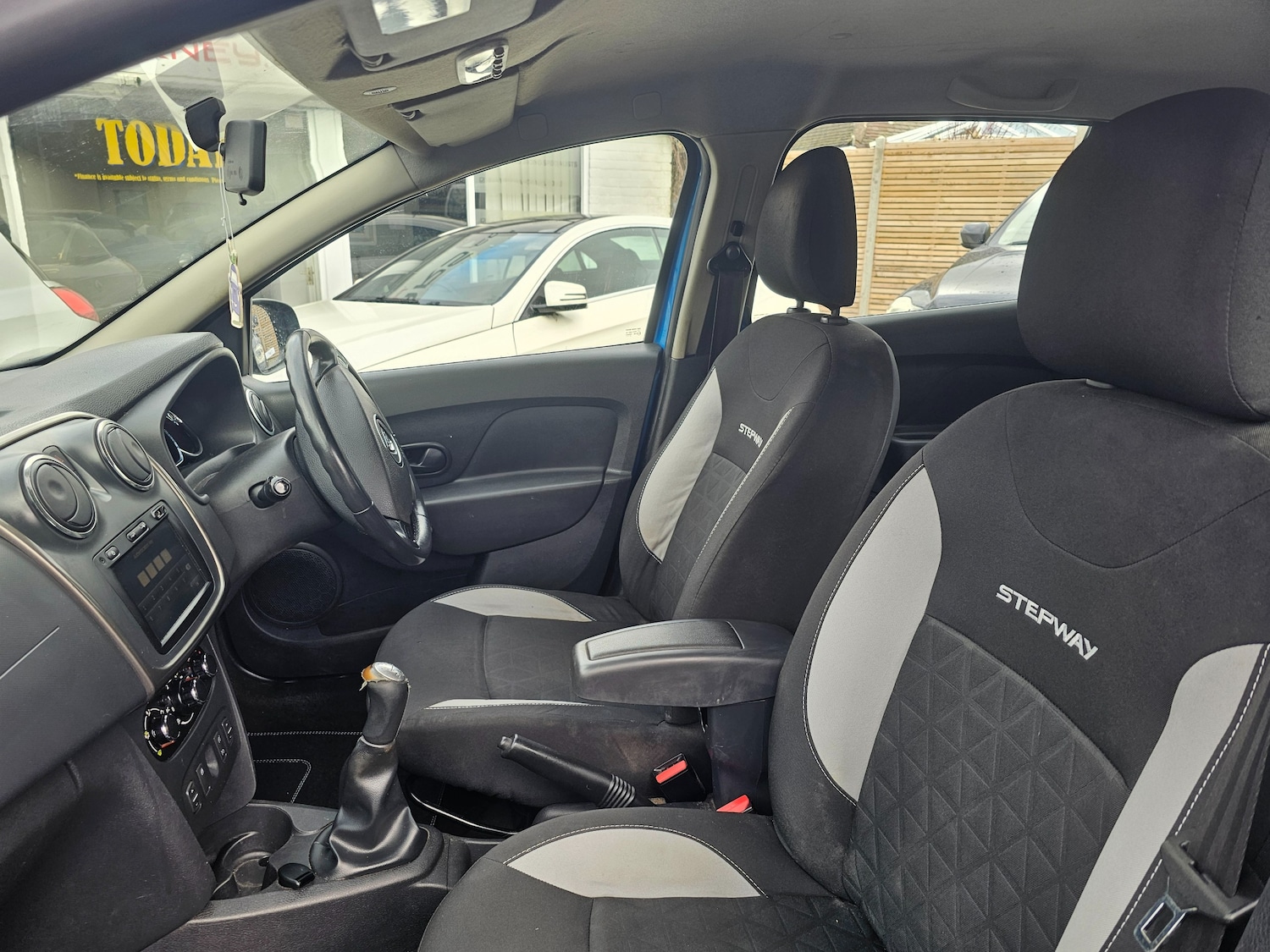 Used Dacia Sandero Stepway 2013 for sale - 77368818: Photo 8