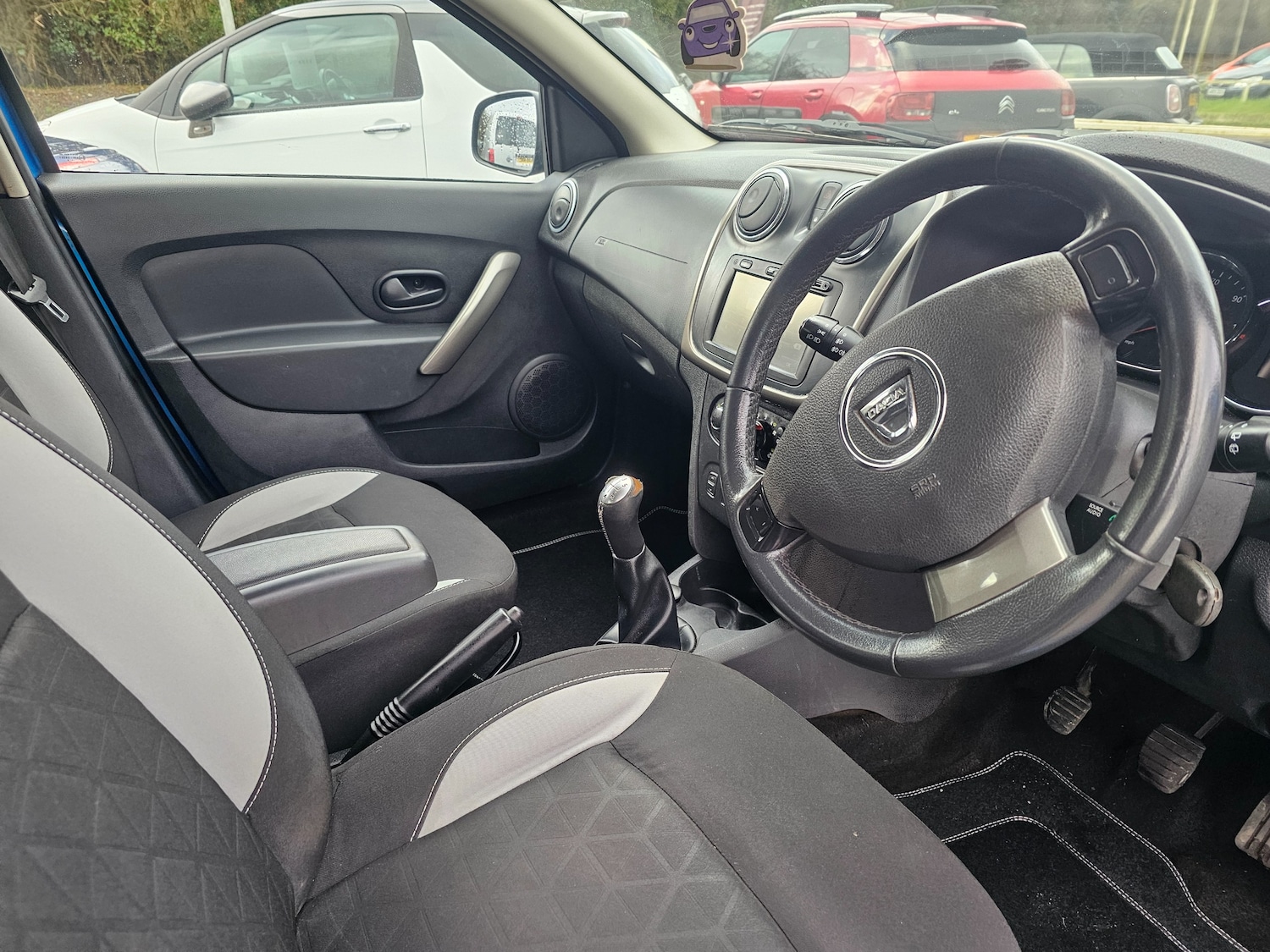 Used Dacia Sandero Stepway 2013 for sale - 77368818: Photo 9