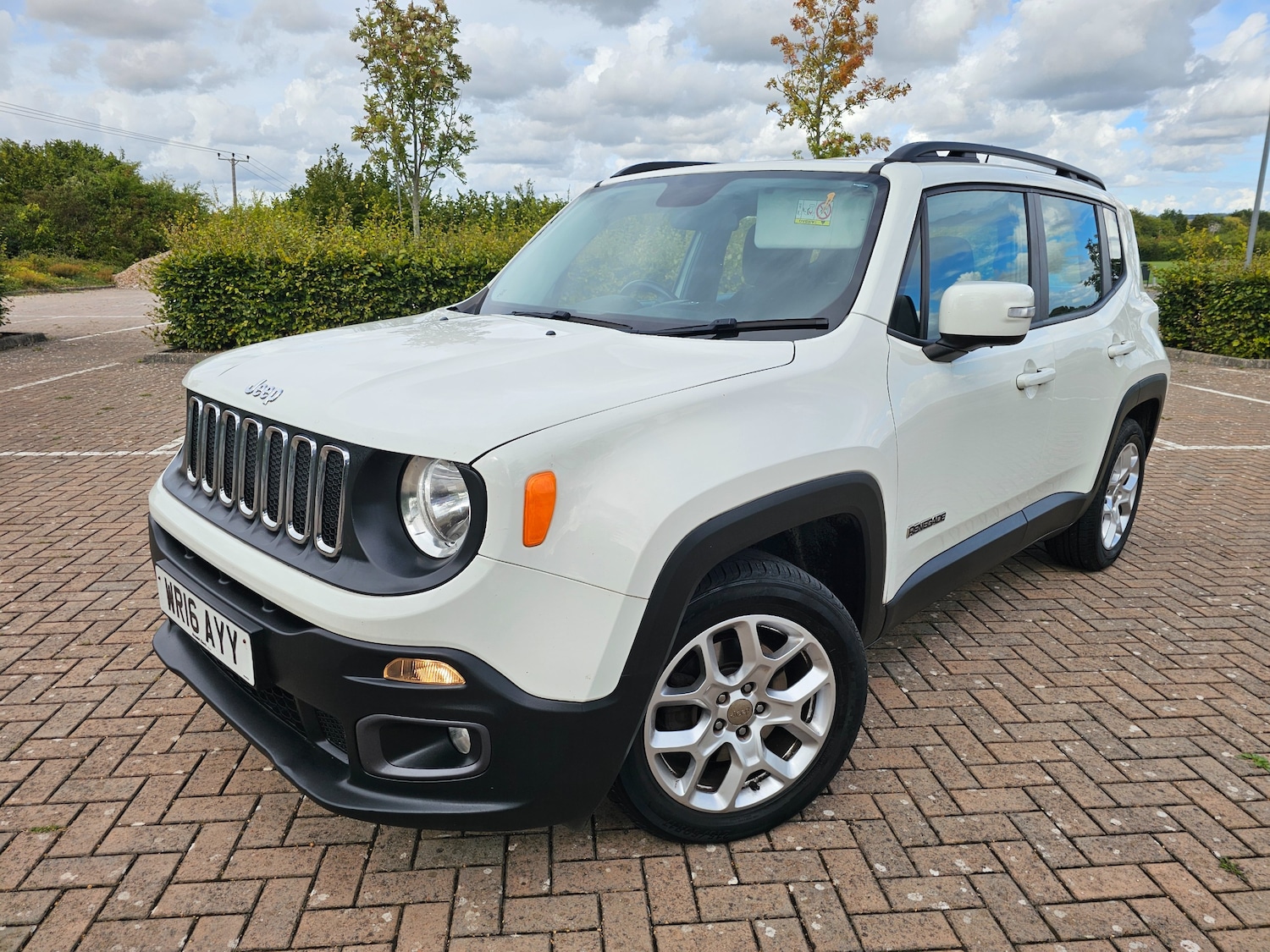 Used Jeep Renegade 2016 for sale - 76386854: Photo 1