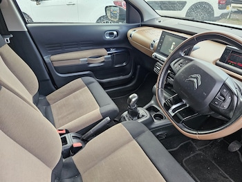 Used Citroen C4 Cactus 2014 for sale - 76635027: Photo