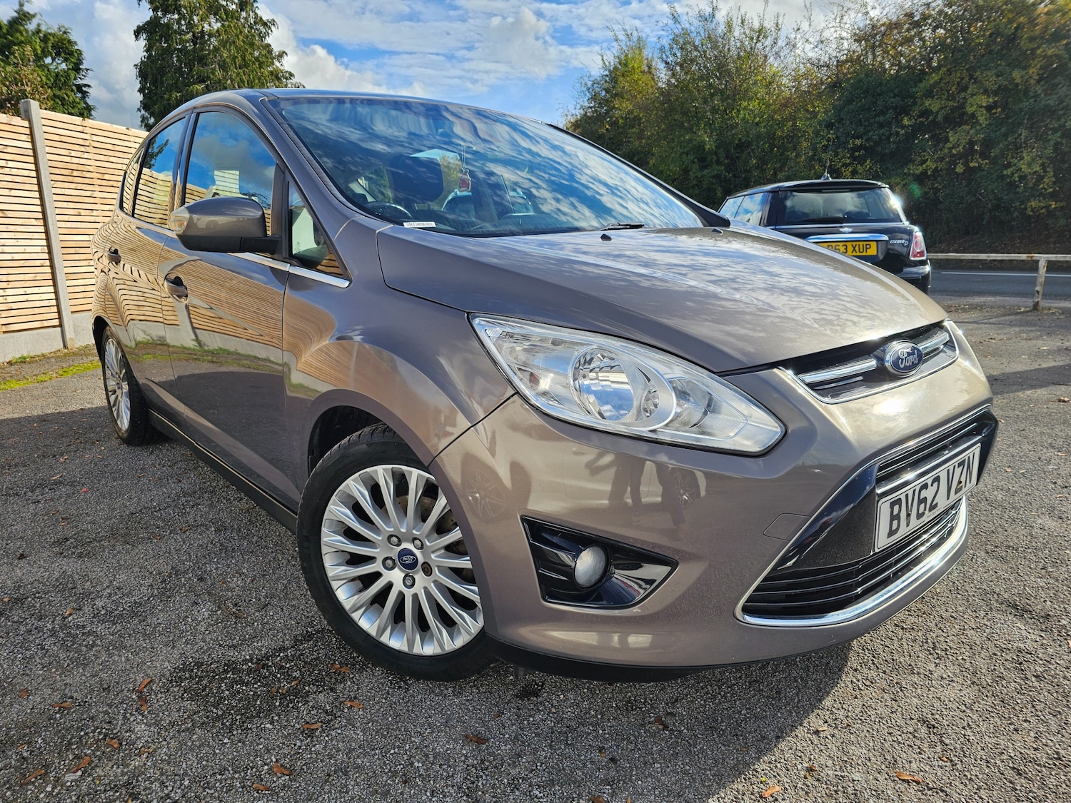 Used Ford C-Max 2012 for sale - 76386880: Photo 1
