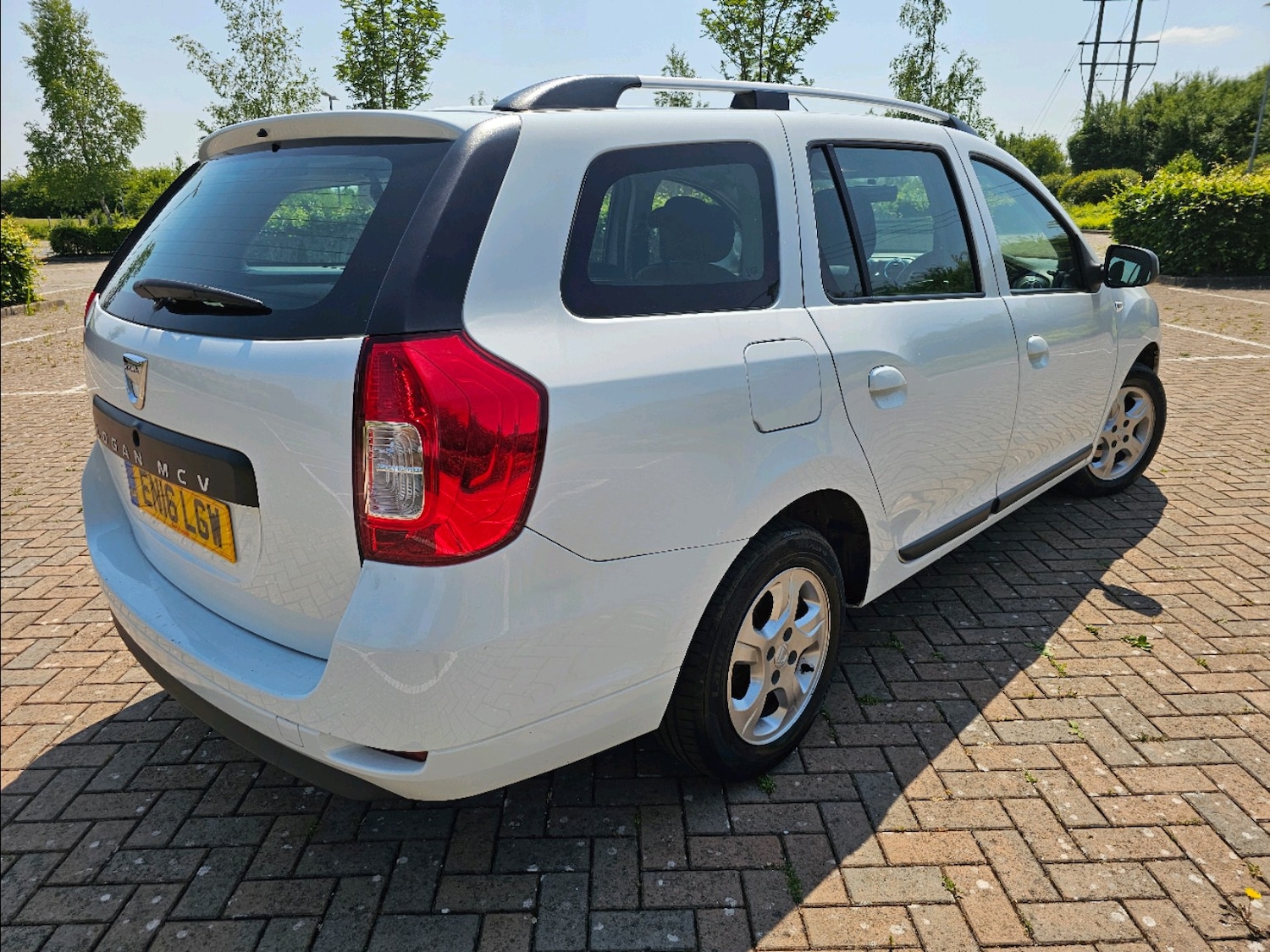 Used Dacia Logan MCV 2016 for sale - 76386850: Photo 3