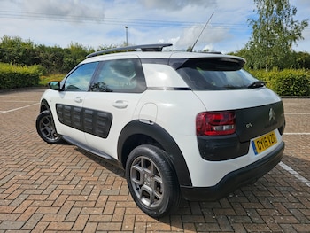 Used Citroen C4 Cactus 2015 for sale - 75724250: Photo