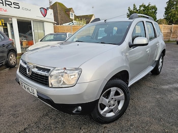 2014 (14) - 1.5 dCi Laureate SUV 5dr Diesel Manual 4WD Euro 5 (110 ps)