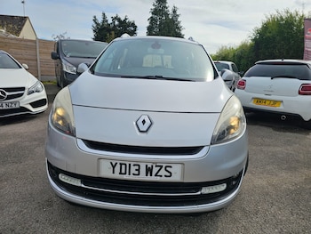 Used Renault Grand Scenic 2013 for sale - 78150423: Photo