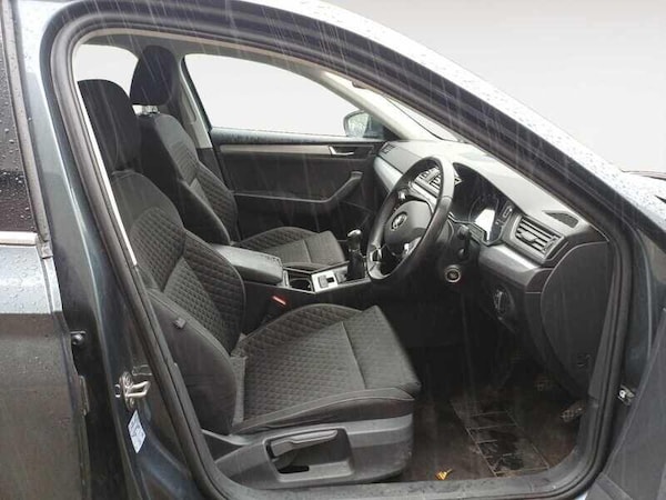 Used Skoda Superb 2020 for sale - 76175514: Photo 4