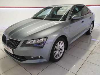Used Skoda Superb 2019 for sale - 74425935: Photo
