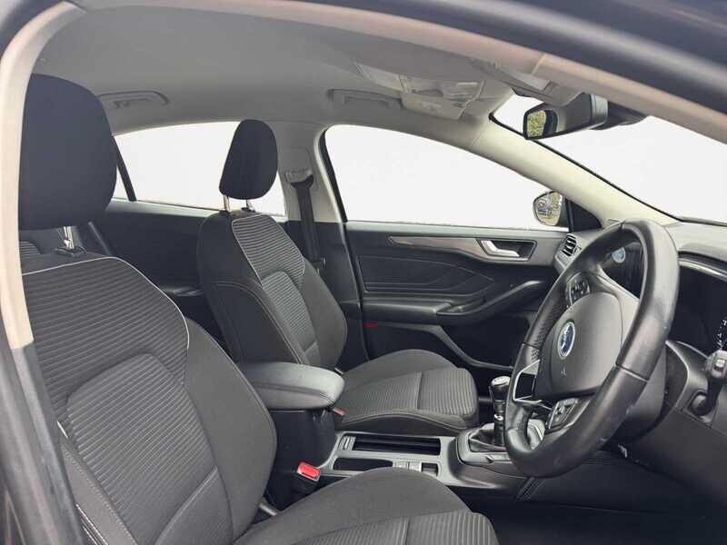 Used Ford Focus 2019 for sale - 77045296: Photo 4