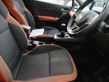 Used Renault Captur 2020 for sale - 77223265: Photo