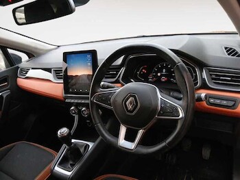 Used Renault Captur 2020 for sale - 77223265: Photo