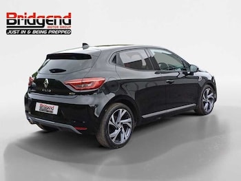 Used Renault Clio 2023 for sale - 79559461: Photo