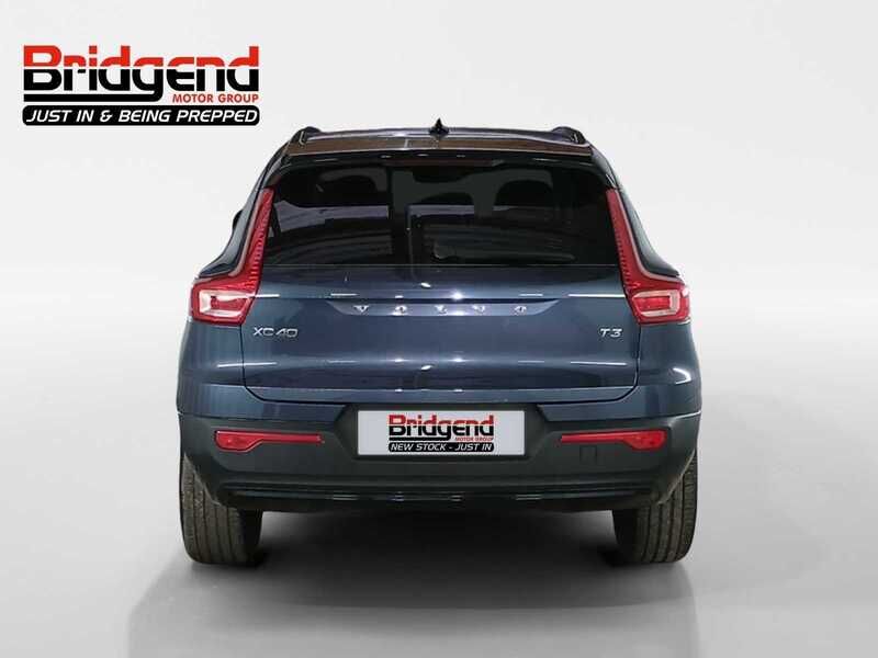 Used Volvo XC40 for sale - 77663679: Photo 2