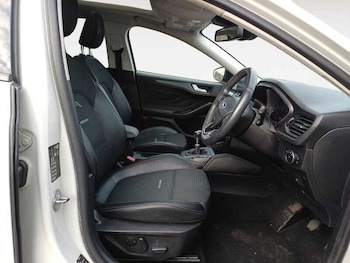 Used Ford Focus 2019 for sale - 77044823: Photo