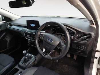 Used Ford Focus 2019 for sale - 77044823: Photo