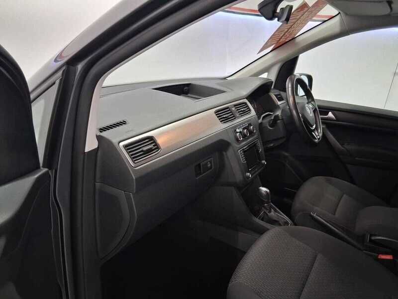 Used Volkswagen Caddy Maxi Life 2019 for sale - 77045028: Photo 14