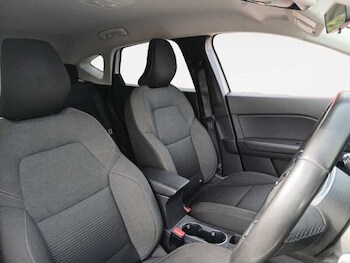 Used Renault Captur 2020 for sale - 79596089: Photo