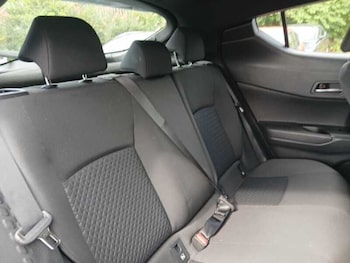 Used Toyota C-HR 2021 for sale - 79478756: Photo